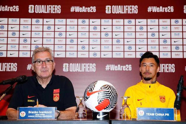 詹姆斯连续三场三双破纪录 湖人力克灰熊3连胜